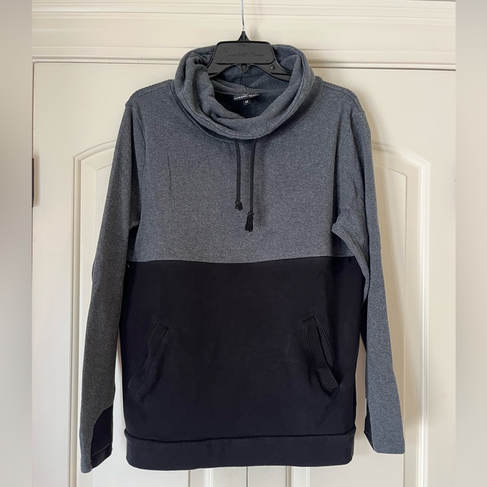 Nursing Queen - Nursing Gray and Black Pullover